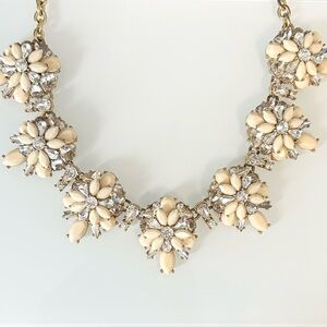 ❤️ J. Crew Floral Statement Necklace